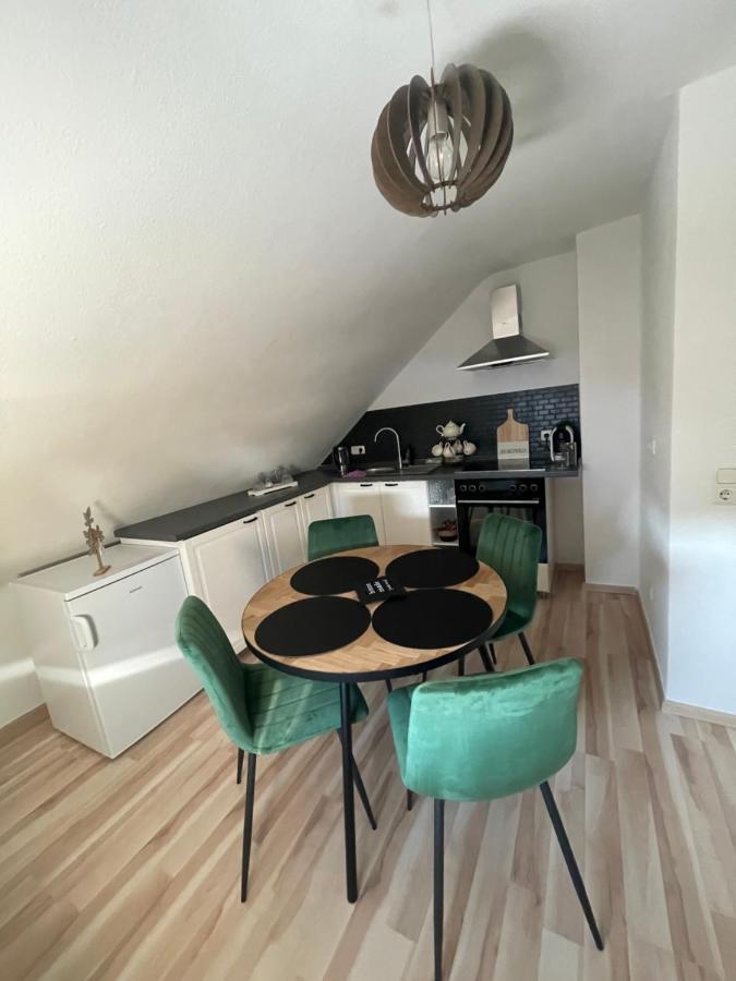 Ferienwohnung Marie 로데스하임암라인 외부 사진